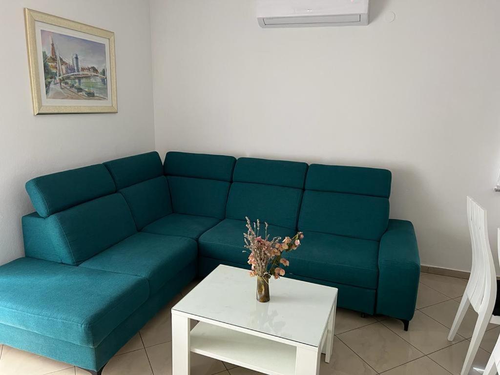 Purkovic Apartment *