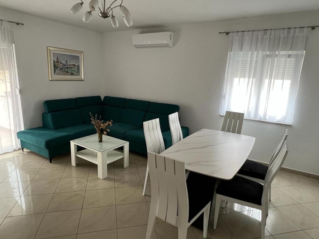 Apartment Purkovic